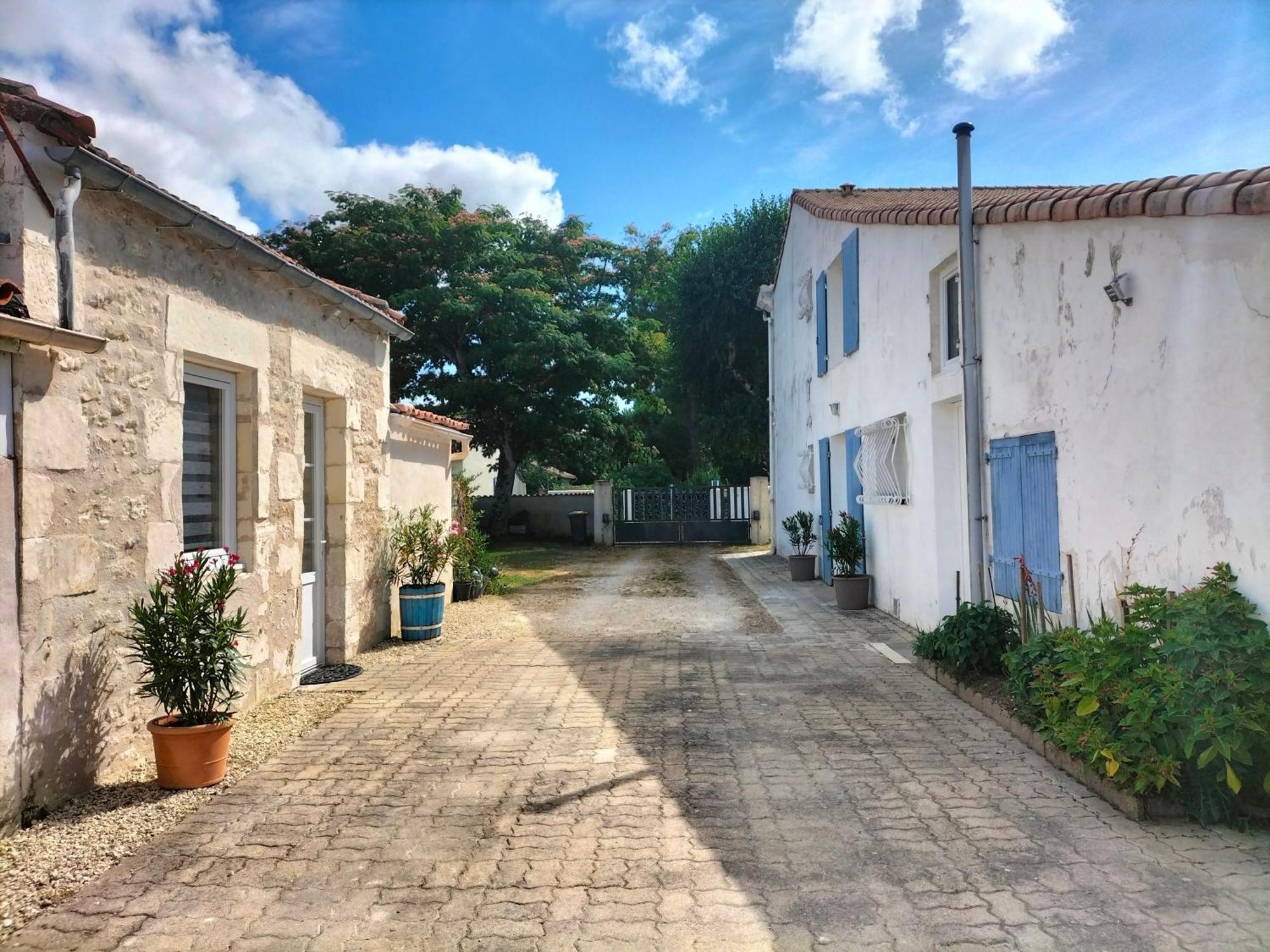 Agreable Maison De Vacances En Charente-Maritime Arvert Екстериор снимка
